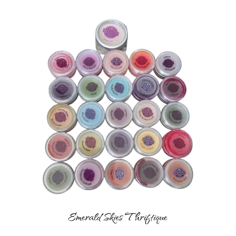 Lot of 26 scentsy samplers. Assorted scents. Free shipping